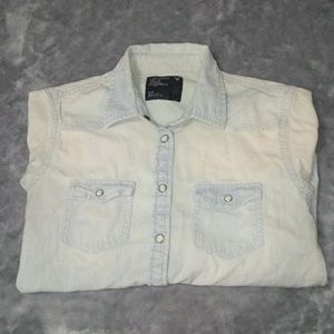American Eagle denim buttom up.